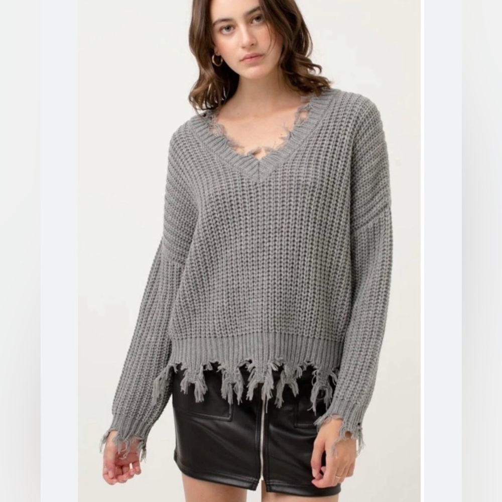 Full Circle Trends Distressed Thrashed Fringed Gray Ribbed Knit Sweater Sz S